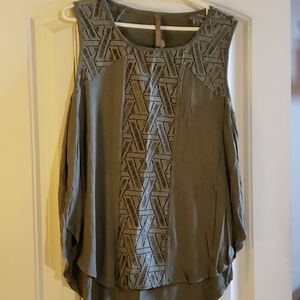 High low olive pattern tank top